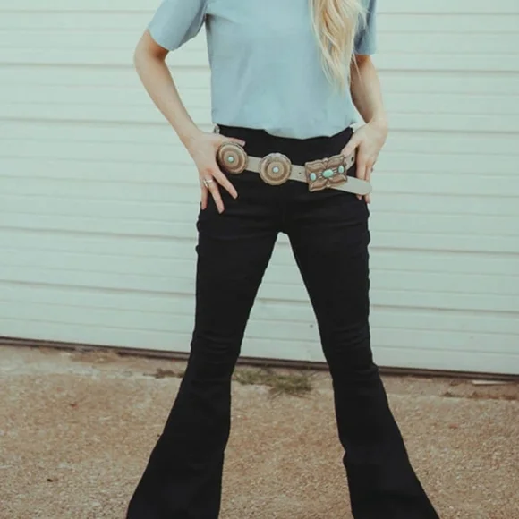 Flare jeans👖 - Picture 2 of 3